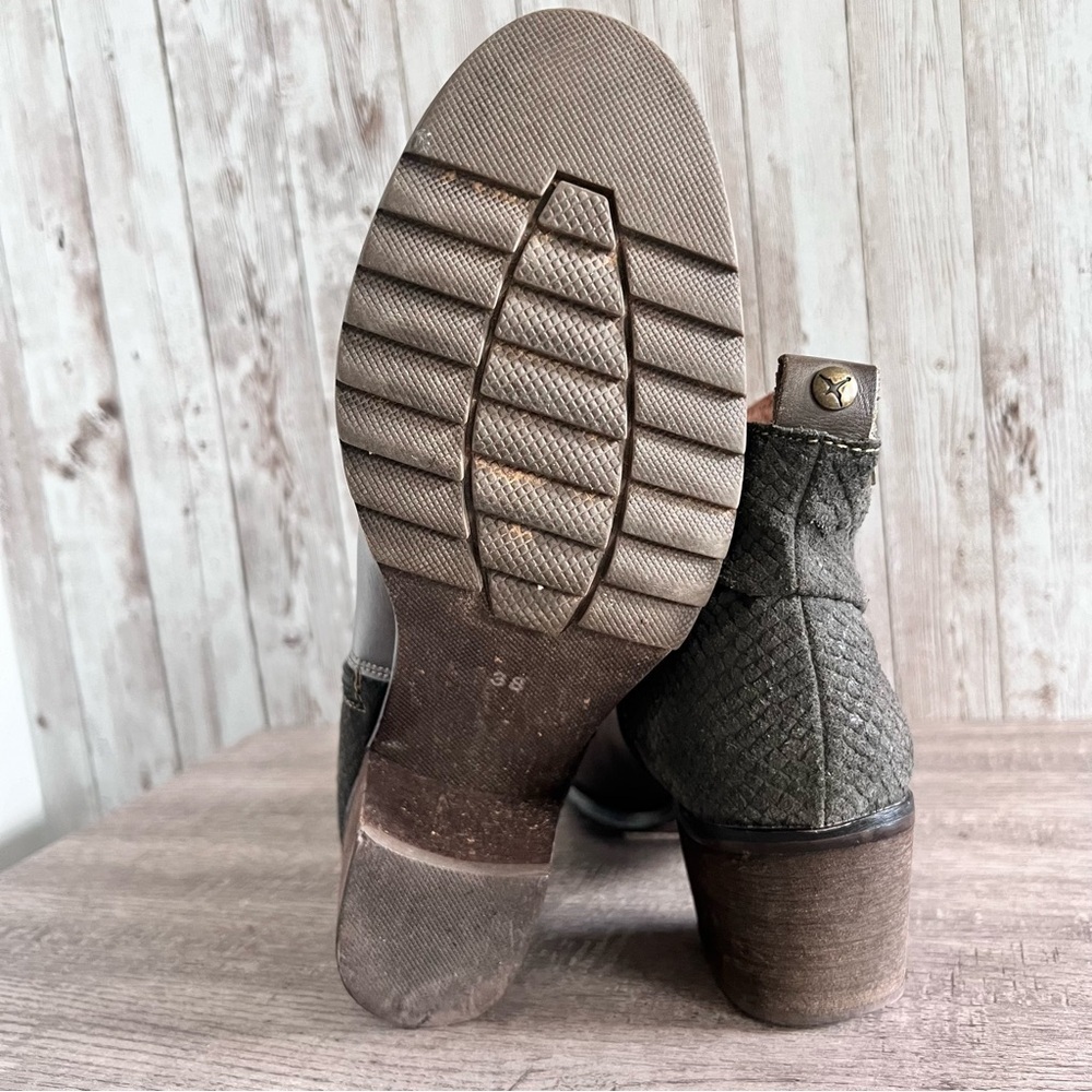 Pikolinos Suede Leather Ankle Boots - Picture 6 of 6